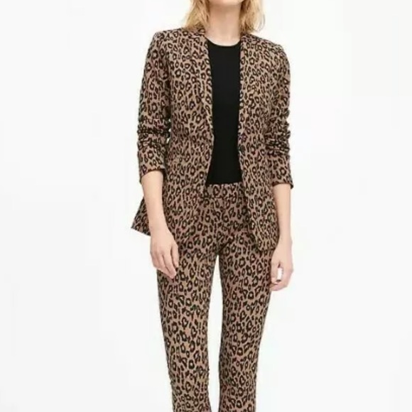 Banana Republic Jackets & Blazers - Banana Republic Long and Lean Blazer Size 10 Long